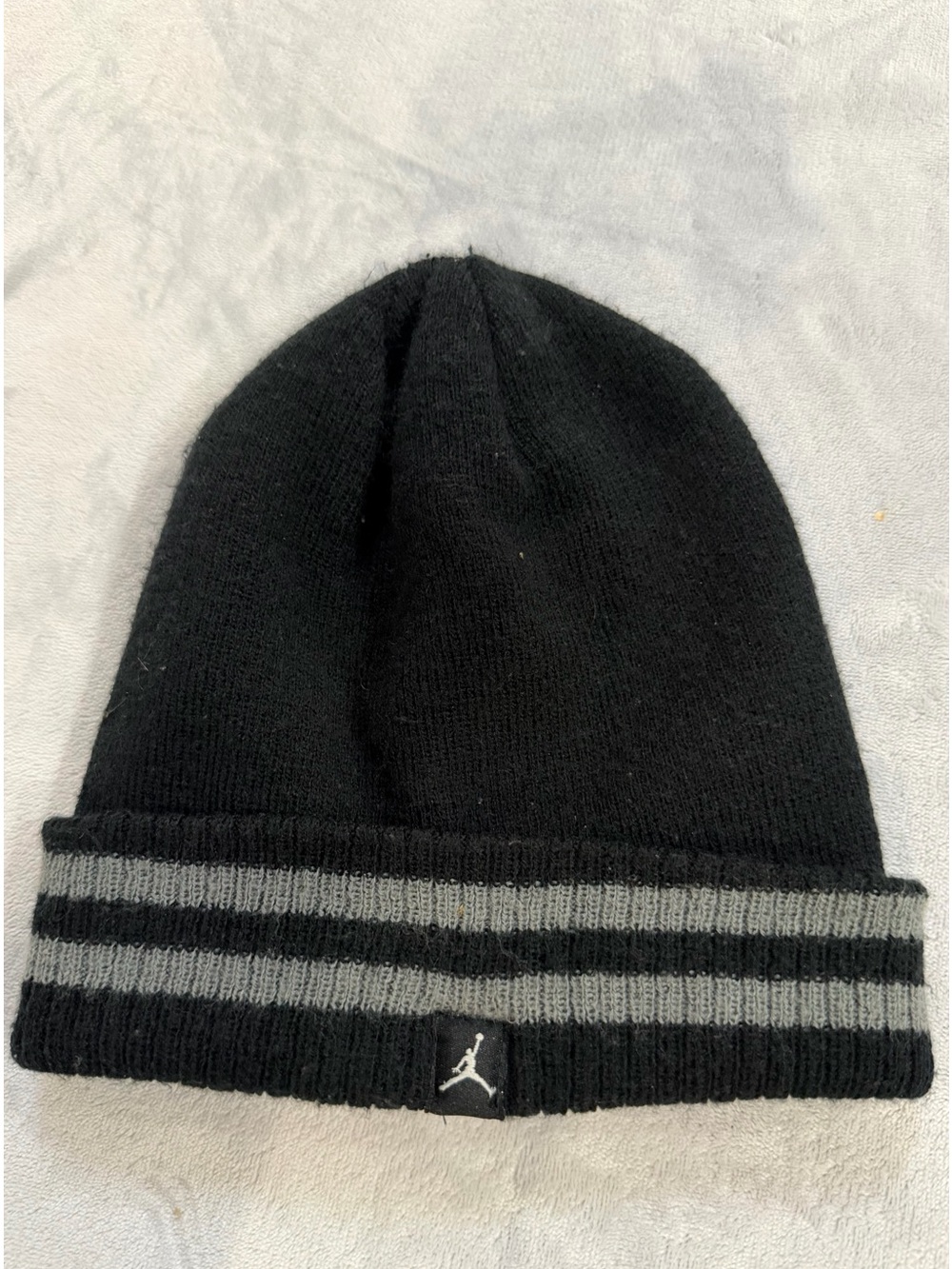 Nike Jordan Youth Boy Black Beanie Gray Striped Cuff Winter Hat Cold Weather